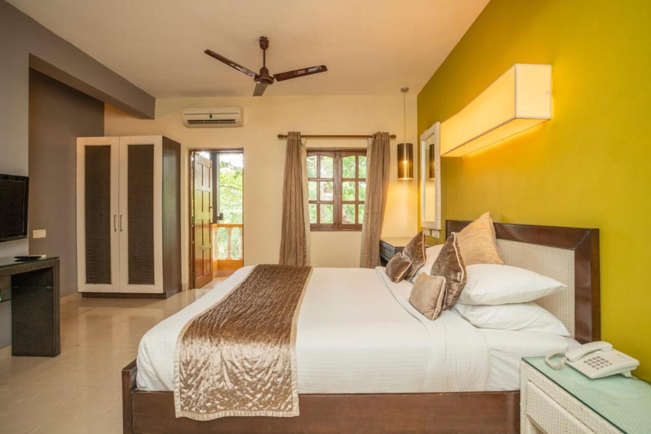 Holiday Goa Hotel Arpora Exterior photo